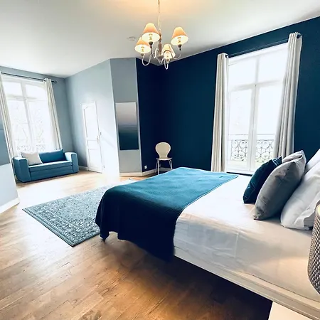 Chateau Des Fougeres Sur