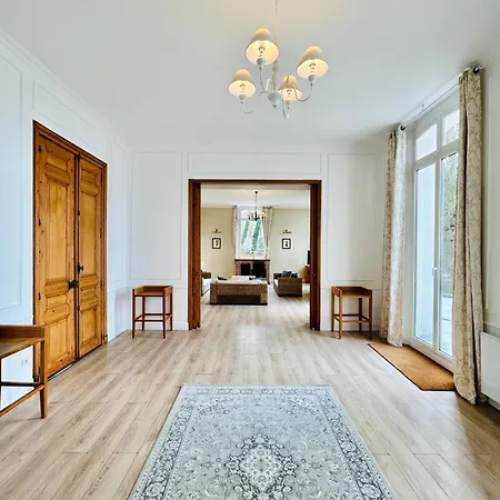 Chateau Des Fougeres Sur Villa *