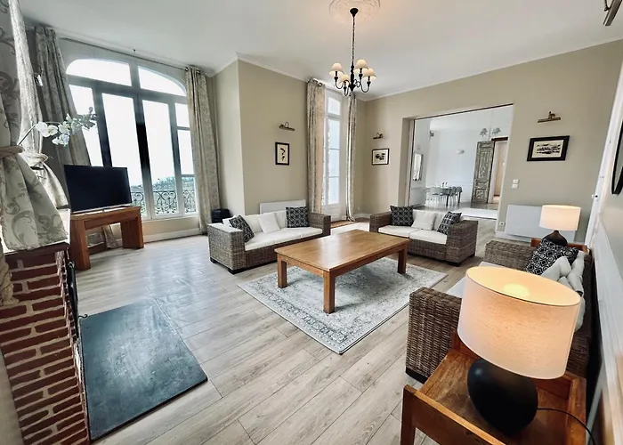 Chateau Des Fougeres Sur * Trouville-sur-Mer