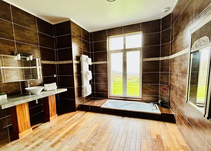 Willa Chateau Des Fougeres Sur *