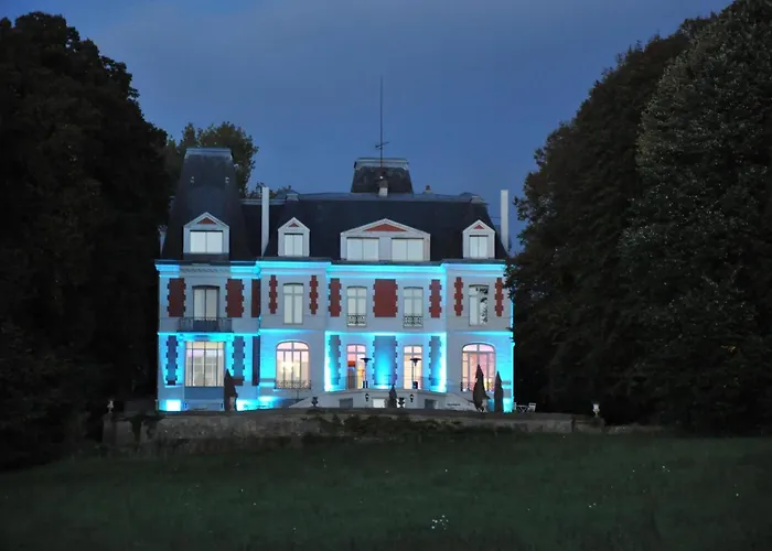 Chateau Des Fougeres Sur Willa *